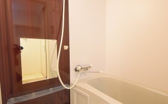 バスルーム　※室内写真は同タイプイメージです。