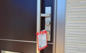 ダブルロック玄関ドア