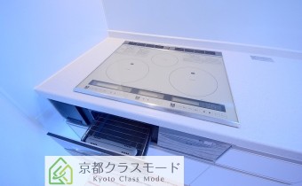 グリル付き3口IHシステムキッチン