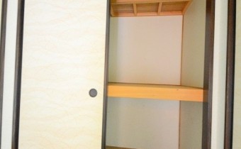 押入れ①