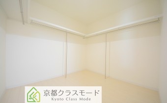 ウォークインクローゼット・別アングル