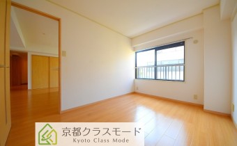 洋室6帖①・別アングル