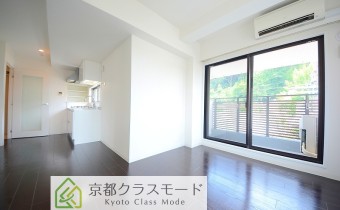 落ち着いた住環境の希少な小型犬飼育可能なお部屋です☆