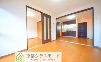室内リノベーション！駅近のリーズナブルな2DK♪
