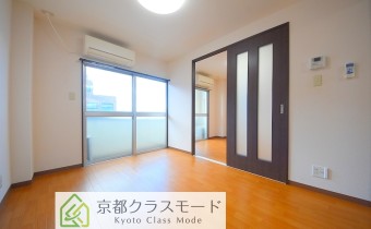 Room6