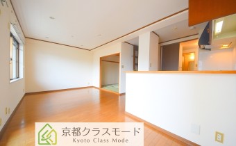 LDK 13.8※同マンション別階の写真です