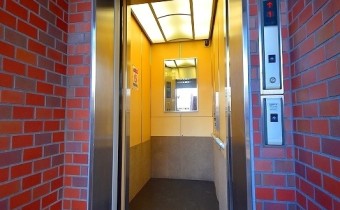 エレベータ