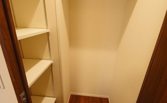 Room 6のウォークインクローゼット