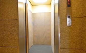 エレベータ