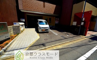 敷地内ガレージ