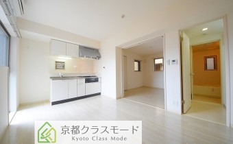 LDK 8.9☆キッチン壁付けなので広く使えますね♪