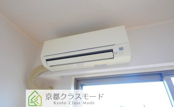 洋室のエアコン