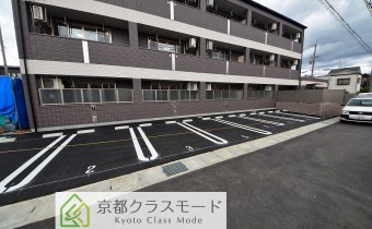 敷地内ガレージ