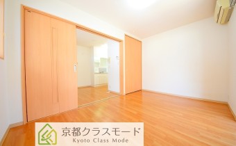 洋室7帖・別アングル