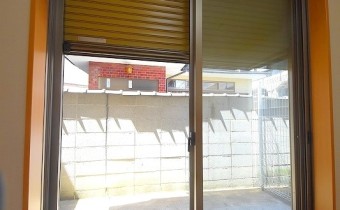 シャッター雨戸