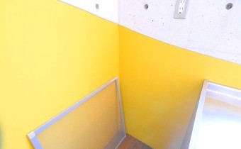 冷蔵庫置き場