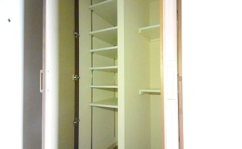 ※室内写真は同マンション内・別タイプの参考画像となります。