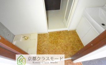※室内写真は同マンション内・別タイプの参考画像となります。