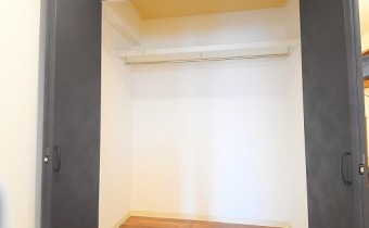Room 6　クローゼット