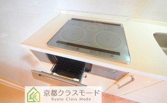 グリル付き3口IHシステムキッチン