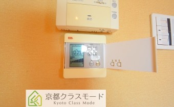 洋室8.5帖の床暖房