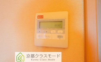 洋室6帖の床暖房