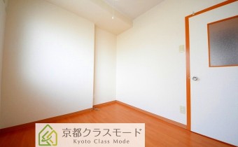 Room 4