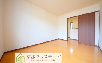 洋室6帖①・別アングル
