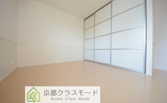 洋室6.8帖・別アングル