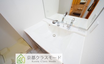 ※室内写真は同マンション内・別タイプの参考画像となります。