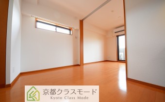 ※室内写真は同マンション内・別タイプの参考画像となります。
