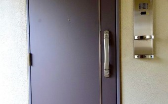 玄関ドア