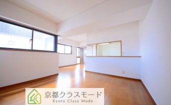 「上階・8階」の明るく眺望の良いお部屋です♪