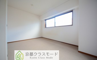 Room 8