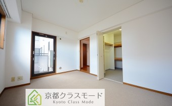 Room 8