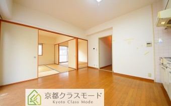 「南向き」の明るいリビングダイニング♪人気の「御所南小学区」です！