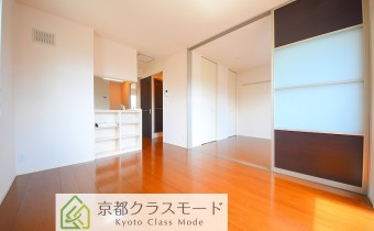 アクセス便利な「丹波橋駅」エリアの築浅・1LDK☆