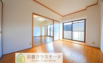 洋室6帖①・別アングル