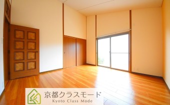洋室8帖・別アングル