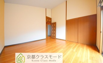 洋室8帖・別アングル