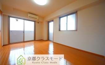 洋室8.4帖・別アングル