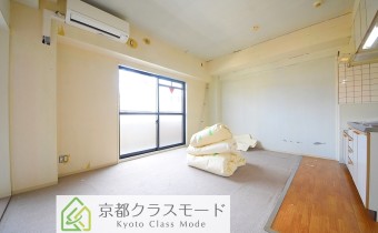 LDK10.7帖　※全室フローリングに改装されます。