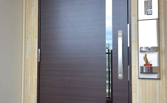 玄関ドア