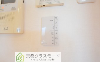 LDKの床暖房操作パネル