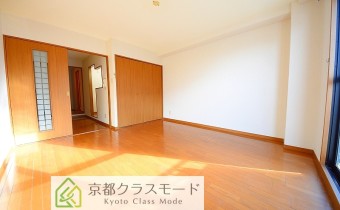 「最上階」の明るく眺望の良いお部屋です♪