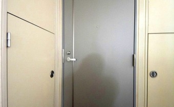 玄関ドア