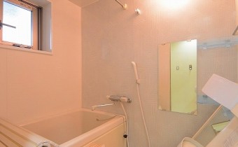 バスルーム　※改装工事中の時の写真です。