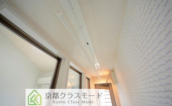 ここで室内干しが出来るようになっています♪