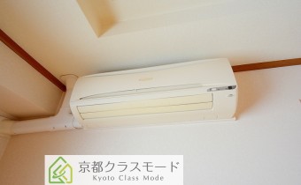 洋室7.8帖のエアコン