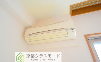 洋室5.5帖のエアコン